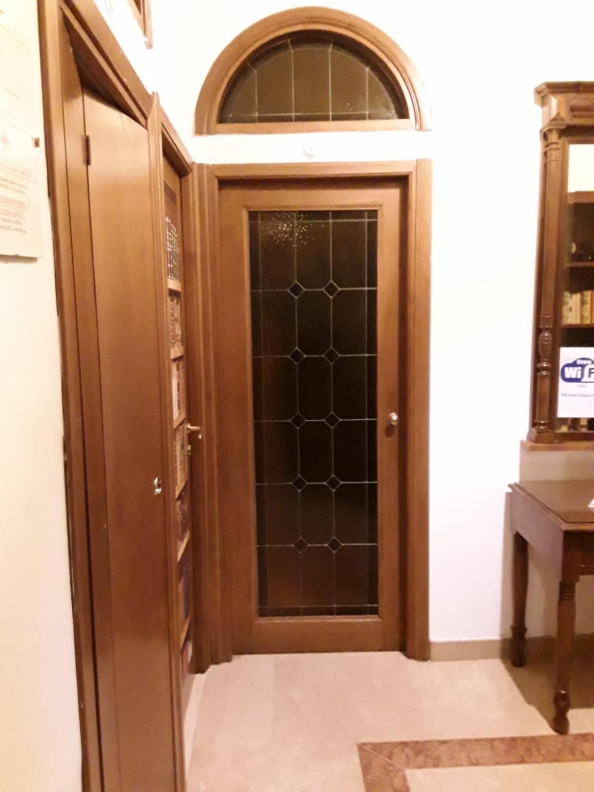 Monia Coliseum Apartment ローマ エクステリア 写真